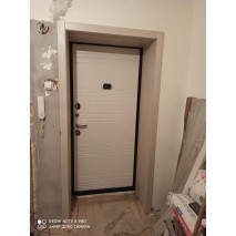 Портфолио: Установка входных дверей.